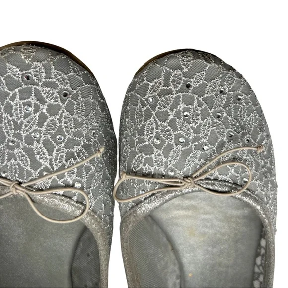 Adrianna Papell Shirley rhinestone embellished ballet flats 8 mesh silver lace - Picture 2 of 9